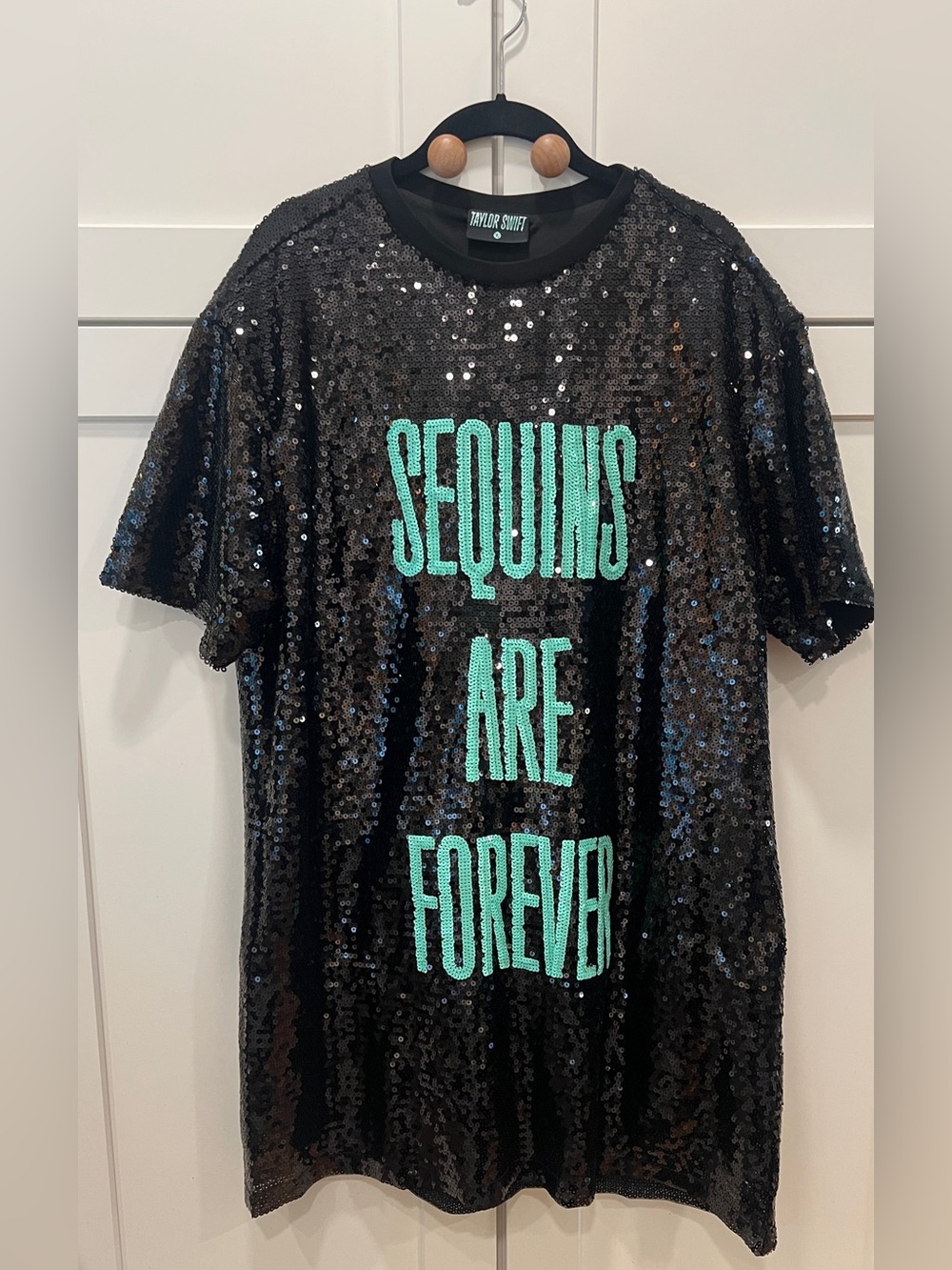 TAYLOR SWIFT SEQUINS ARE FOREVER MERCH TEE DRESS, SIZE L. - Picture 2 of 15